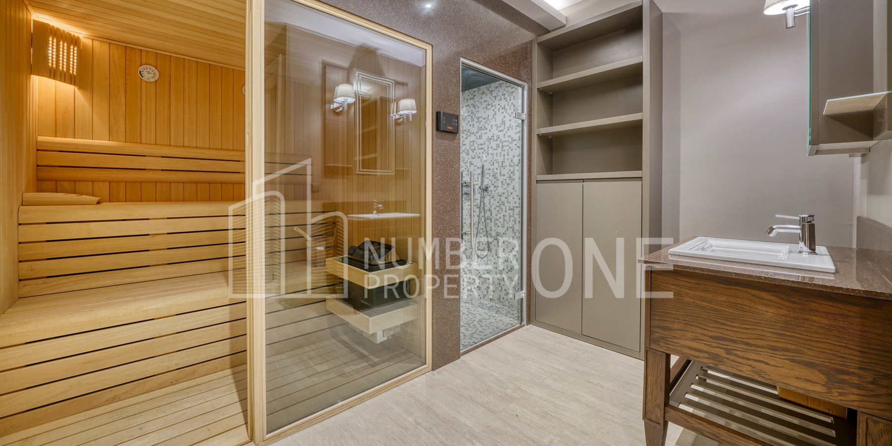 مشروع عملاق بإطلالة على المارينا