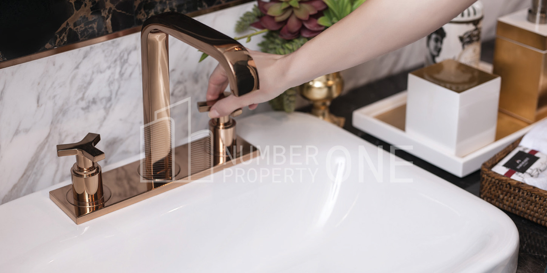 شقق فاخرة وفلل تاريخية بإطلالات بحرية