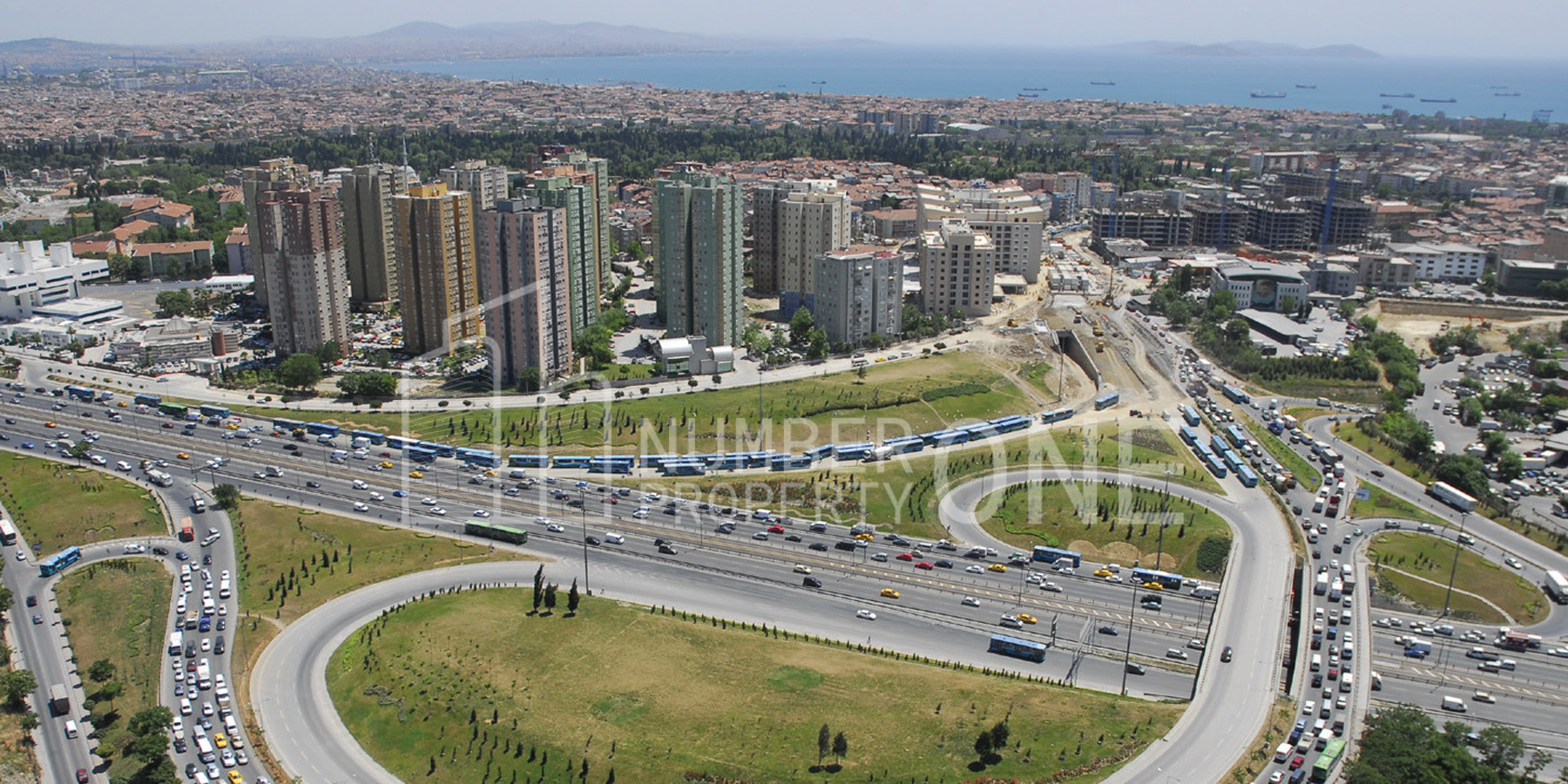 شقق فاخرة وفلل تاريخية بإطلالات بحرية