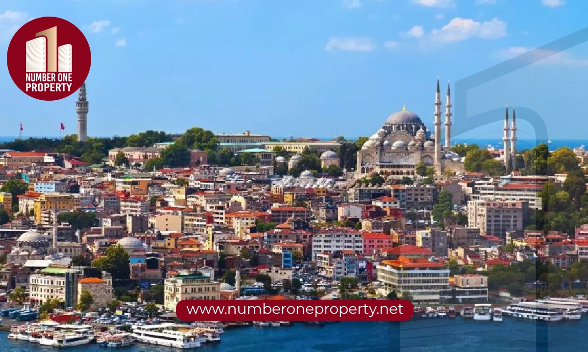 إيجابيات وسلبيات العيش في تركيا: دليل شامل